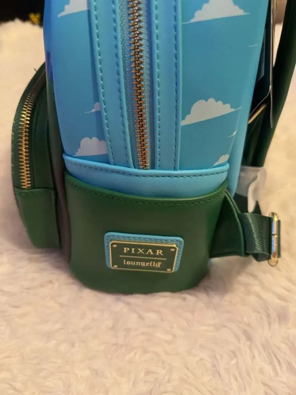 Loungefly Disney Pixar Up Movie Moments‎ Jungle Stroll Mini Backpack